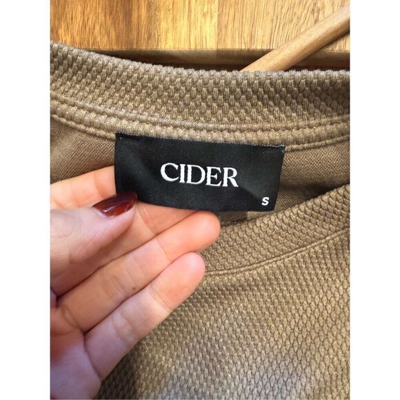 Cider Womens Brown Short Sleeve Oversized Over Thinking Graphic T-Shirt Small - Picture 4 of 5